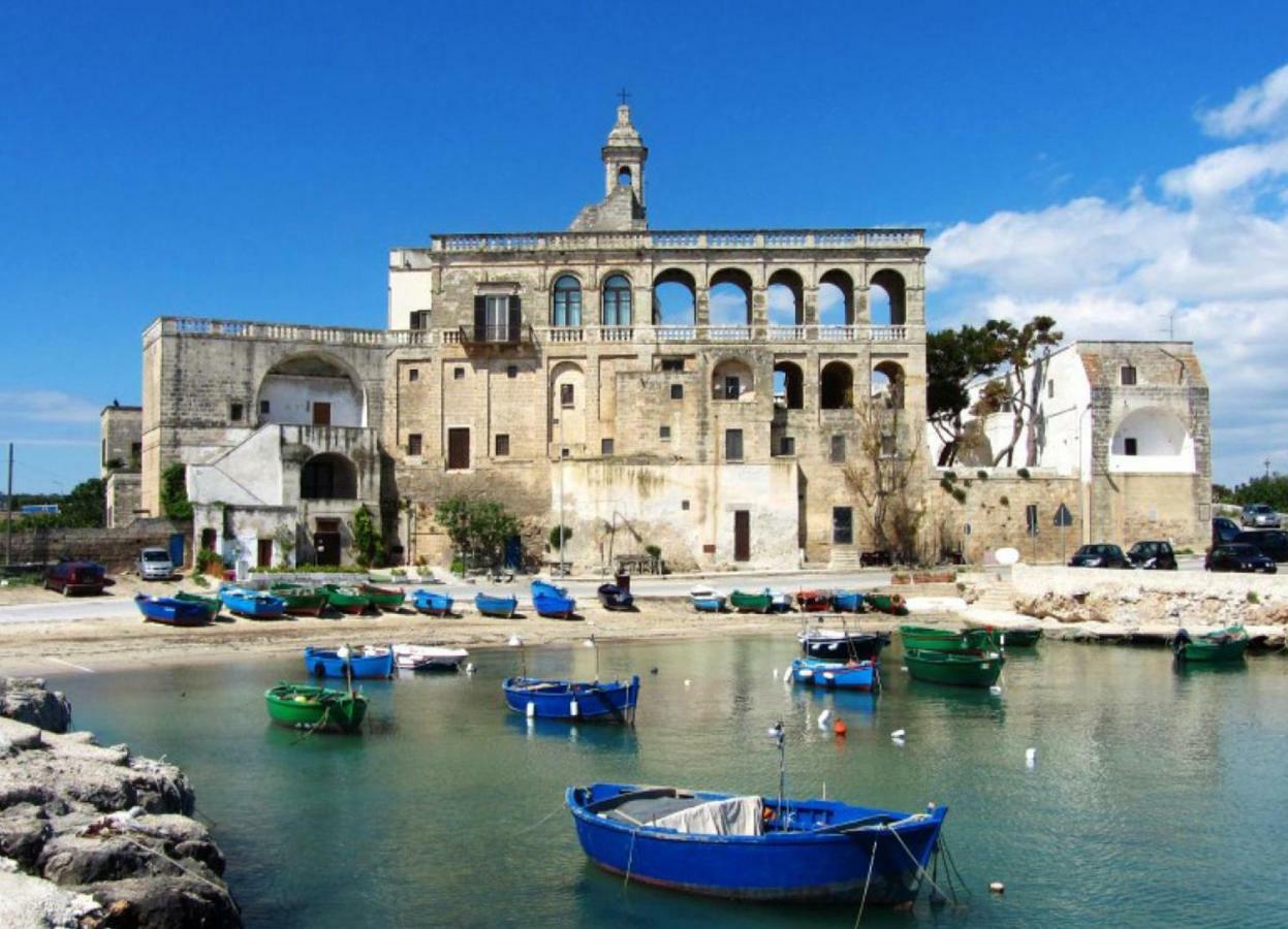 ポリニャーノ・ア・マーレLa Dimora Della Contessa - Locazione Turisticaアパートメント エクステリア 写真